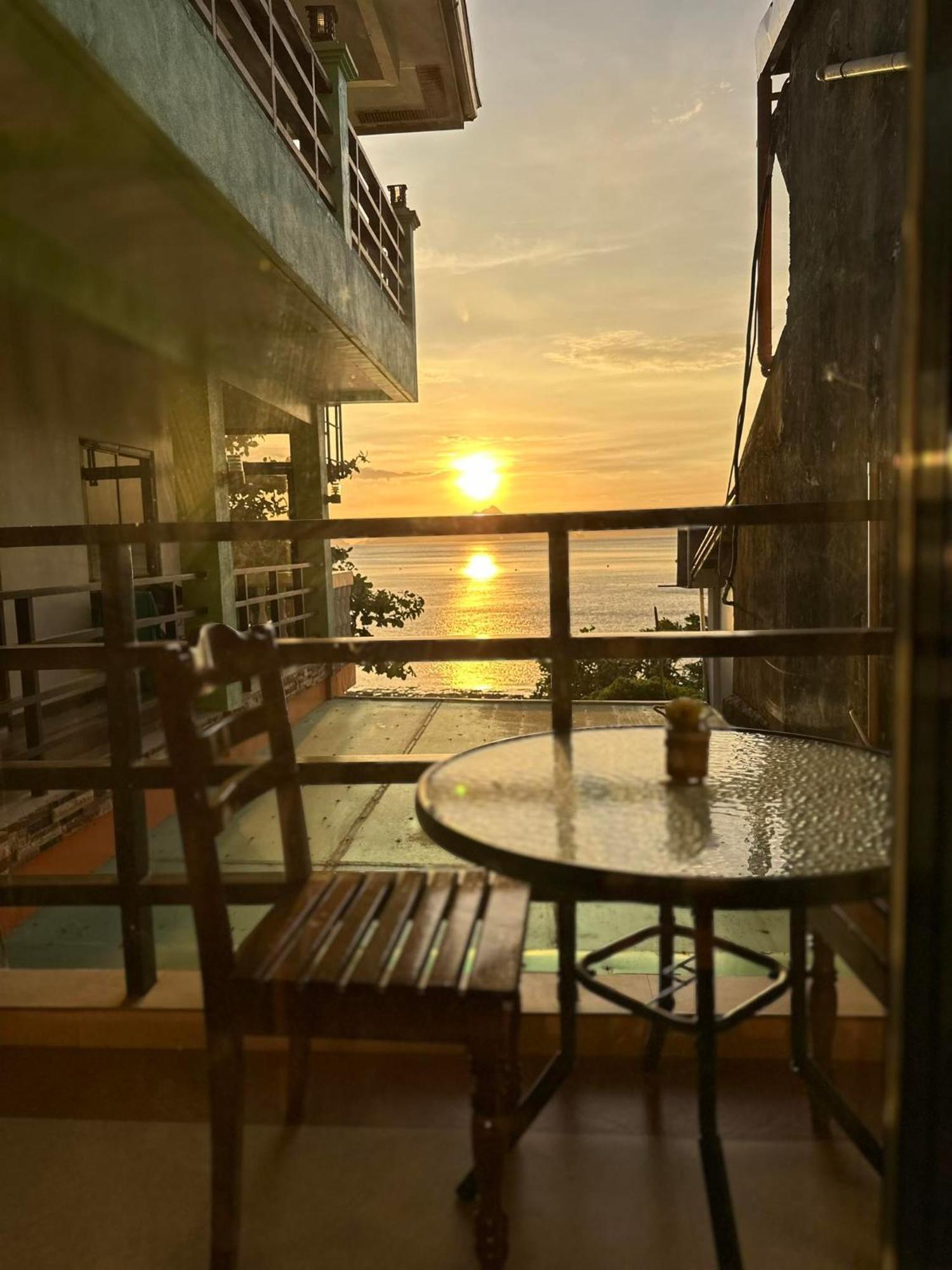 Desert Rose Beach Hotel El Nido Kültér fotó